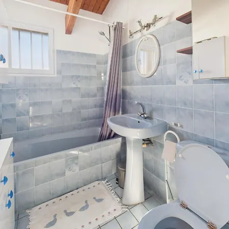 Maison Pour 4 Avec Jardin Et Véranda Casa vacanze La Chaize-Giraud