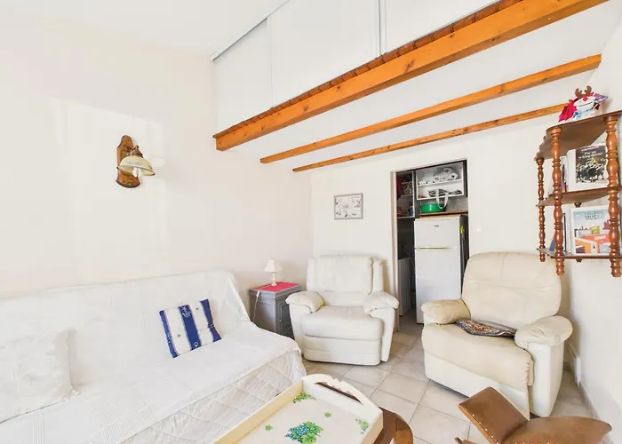 Prázdninový dům Maison Pour 4 Avec Jardin Et Veranda La Chaize-Giraud