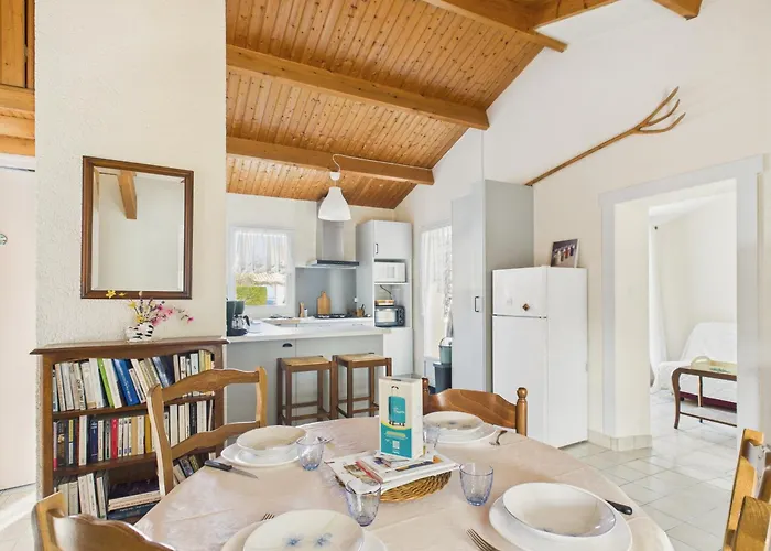 Maison Pour 4 Avec Jardin Et Veranda La Chaize-Giraud