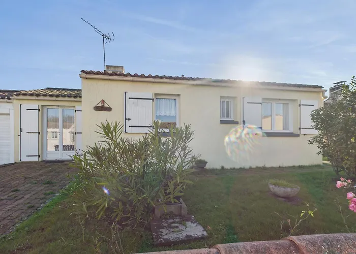 Maison Pour 4 Avec Jardin Et Veranda La Chaize-Giraud